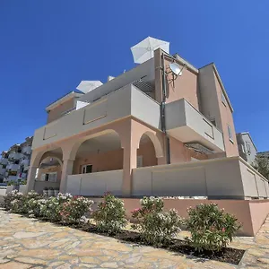 Magena - Modern In Pag Center Appartamento